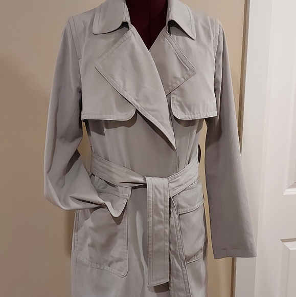 Light Weight Trench - Picture 1 of 6